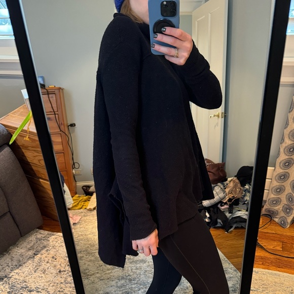 Free People Oversized Turtleneck - Picture 3 of 5